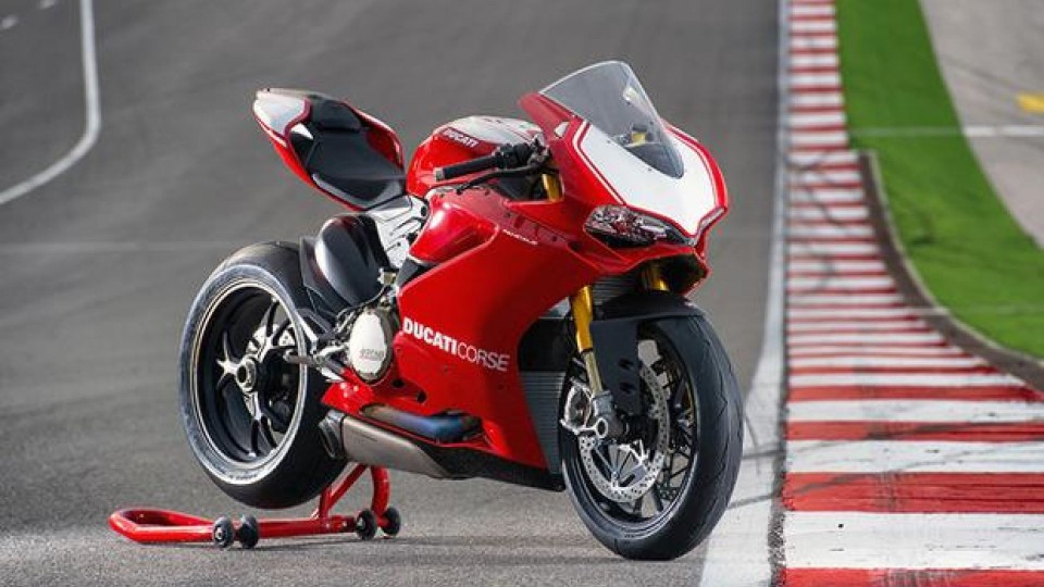 Ducati panigale v4 2015 best sale